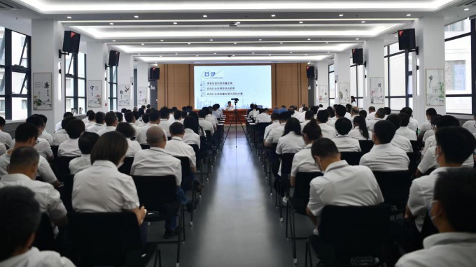 轉(zhuǎn)觀念 聚合力 重實干 向未來：集團公司黨委副書記、總經(jīng)理馬明在省建筑設(shè)計院作專題講座