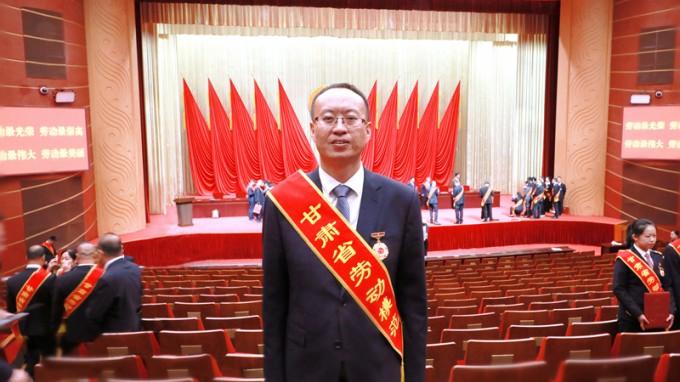 讓奮斗成為青春底色，為隴原水利繪就藍(lán)圖 | 記甘肅省勞動(dòng)模范李長春