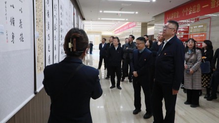 國家能源局甘肅監(jiān)管辦公室機關黨委等參觀甘肅工程咨詢集團廉潔文化作品展