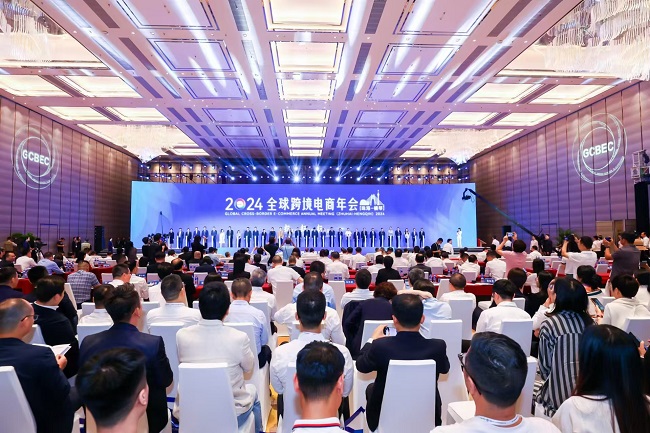 一座城市的十年會展記憶 從荒野灘涂到百億產業